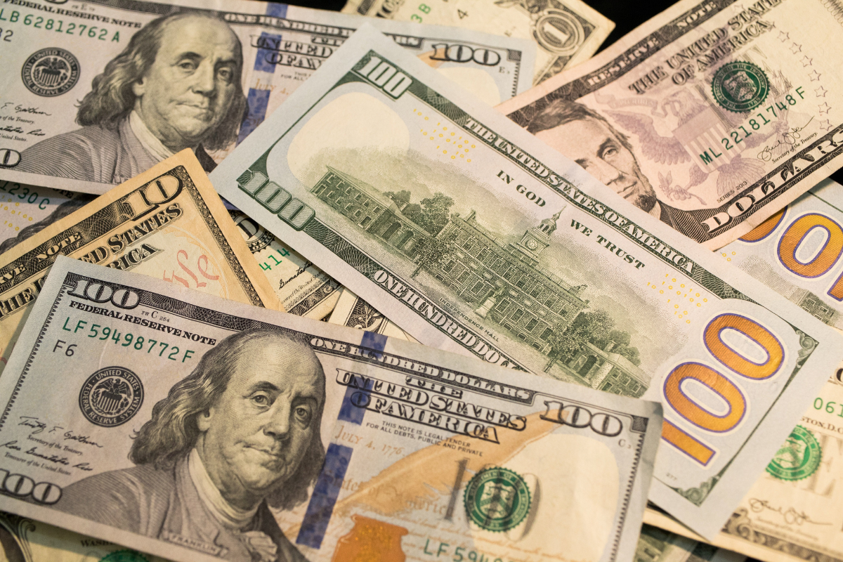 An image of hundred dollar bills.