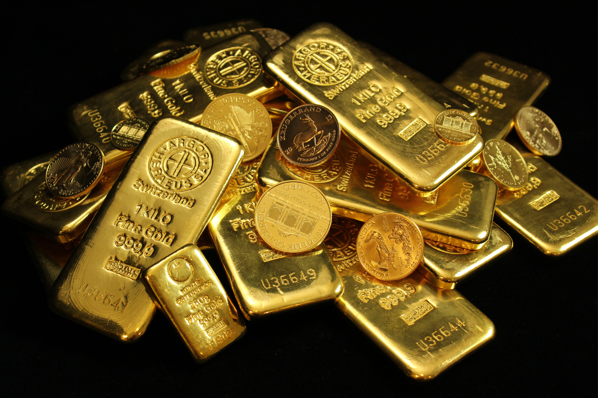 An image of several gold bars.