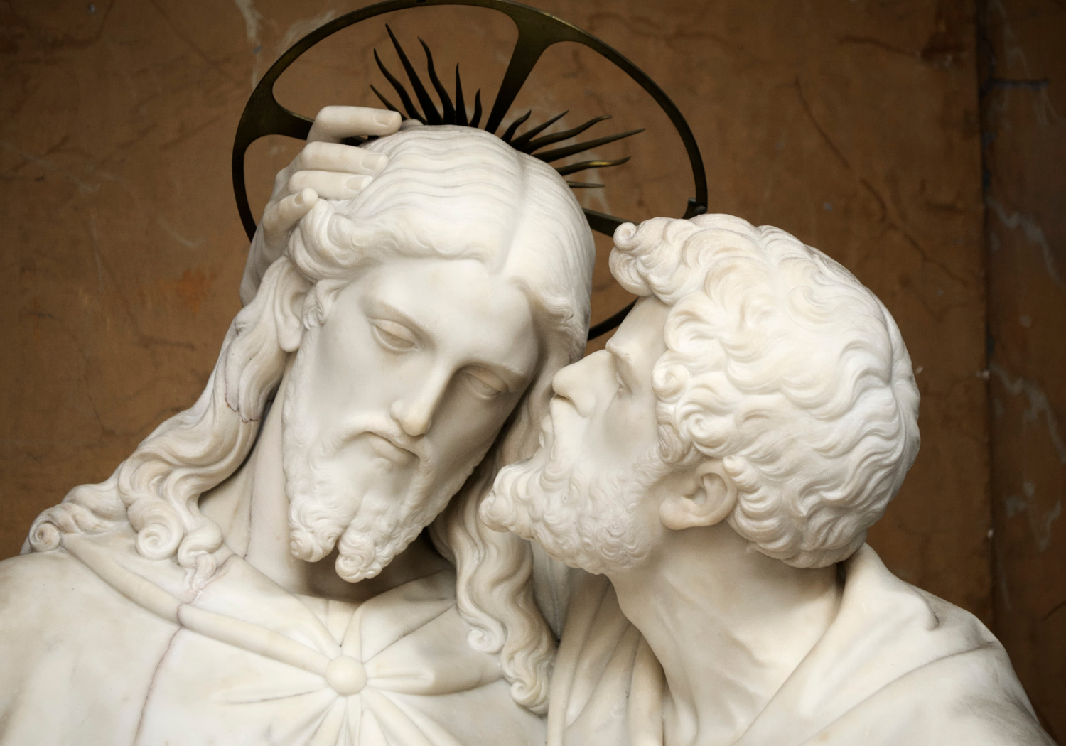 A depiction of the betrayal of Judas Iscariot in the Bible.