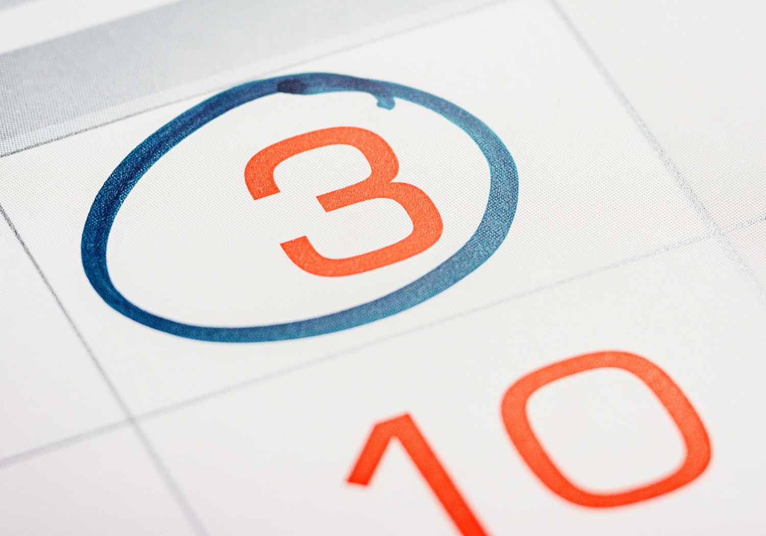 The number 3 is encircled on a calendar.